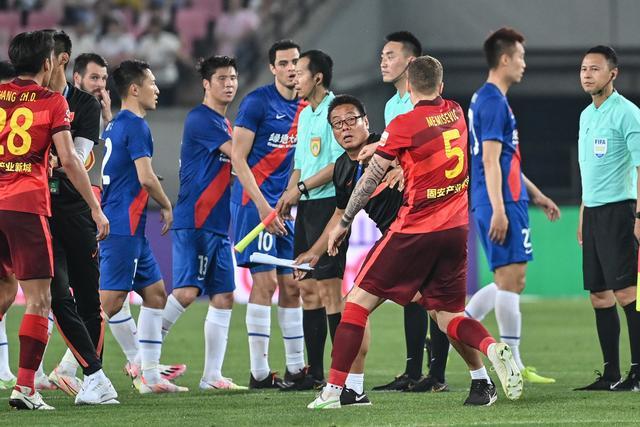 U17世界杯：火爆冲突4人被驱逐！中国男篮负立陶宛 石洺豪18分